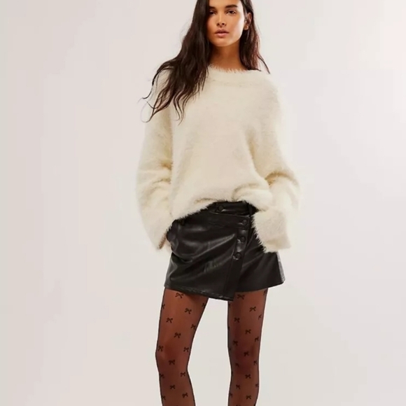 NWOT-We The Free " Wynne" Vegan Leather Skirt-Black-Size 30 - Picture 8 of 12